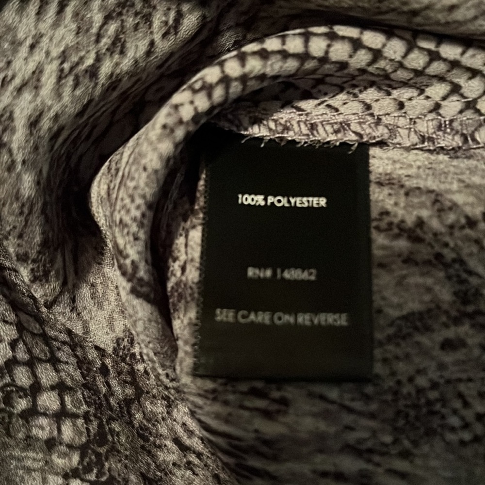 Torrid Snake Print Button Down Roll Tab Sleeves B… - image 6